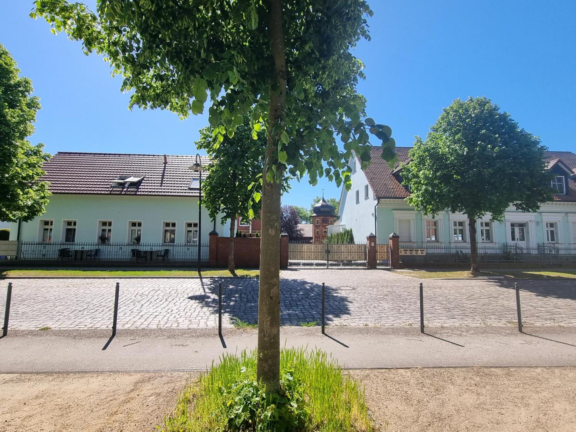 Ferienwohnungen Springer In Schoenefeld Ot Grossziethen Div Apartments Fuer Bis Zu 6 Personen Exterior photo